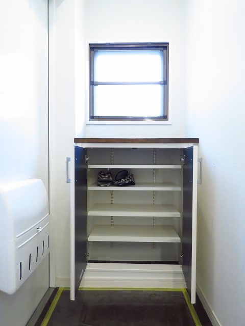 目黒不動前ハイツ　シューズBOX