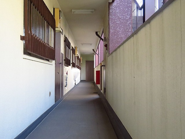 目黒不動前ハイツ　共用廊下