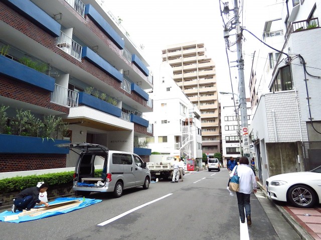 金王アジアマンション　前面道路