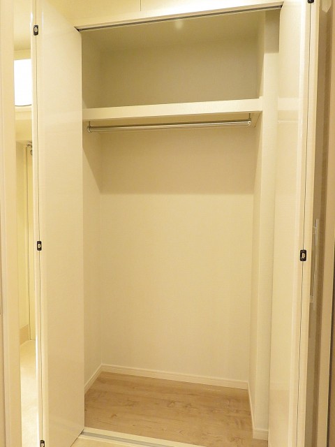 ハイライフ大森　廊下収納