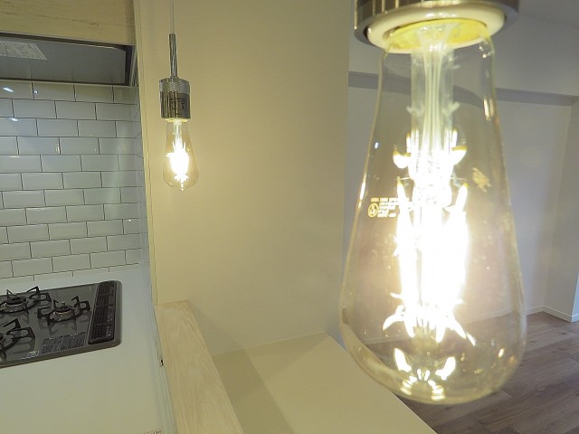 ライオンズマンション桜新町　キッチン照明