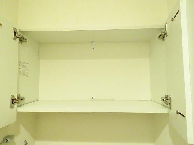 学芸大ハイツ　トイレ収納