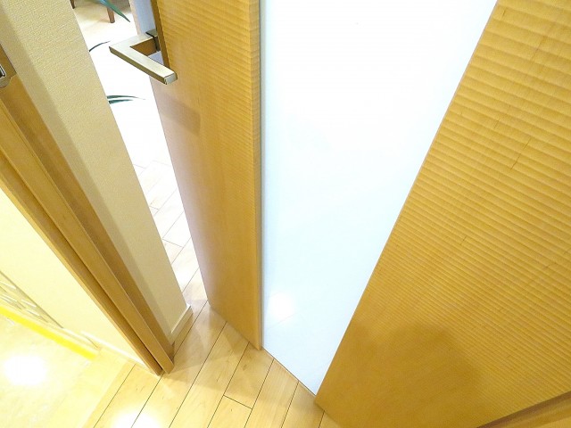 学芸大ハイツ　ダイニングキッチン扉