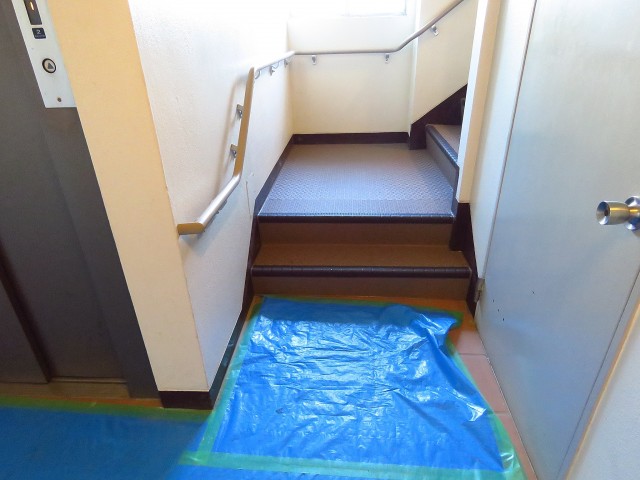 学芸大ハイツ　共用階段