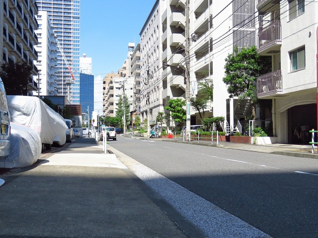 ニューハイム田町　前面道路