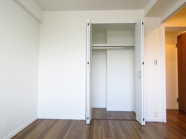 エンゼルハイム馬事公苑　洋室約5.7帖