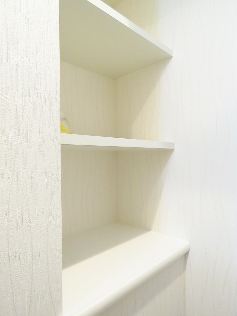 メゾン池尻　トイレ収納