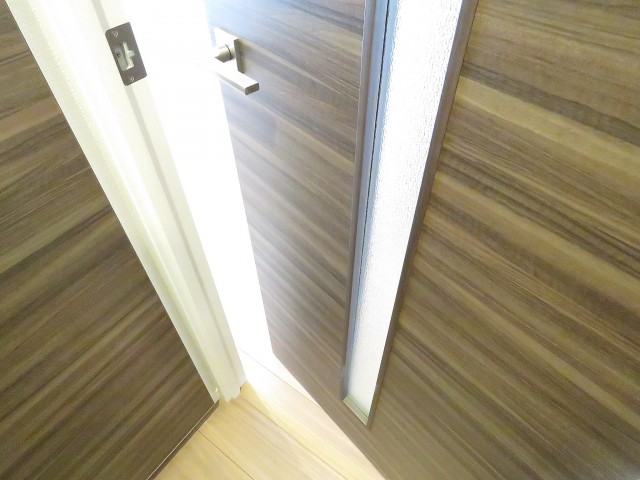 市ヶ谷第3ローヤルコーポ　キッチン扉