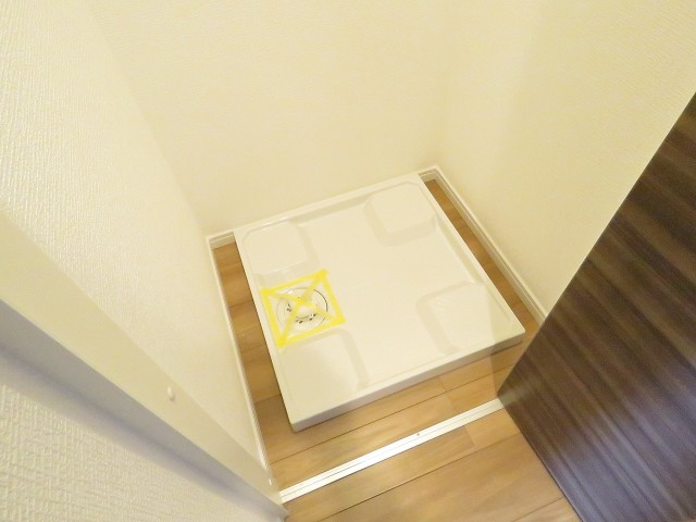 市ヶ谷第3ローヤルコーポ　洗濯機置場