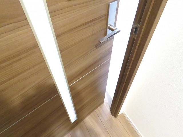 東カングランドマンション池袋キャッスル　DK扉