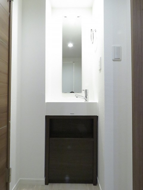 東カングランドマンション池袋キャッスル　洗面化粧台