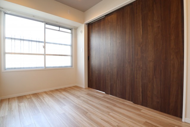 田町東豊エステート 洋室２