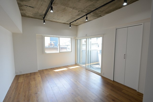 メゾン池尻大橋 洋室