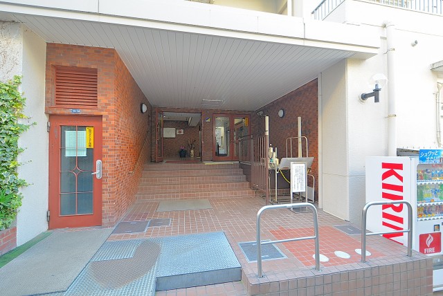 アルカサル渋谷 エントランス