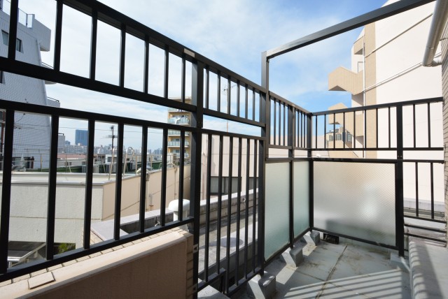 藤和シティホームズ新宿余丁町 (150)6階北西バルコニー