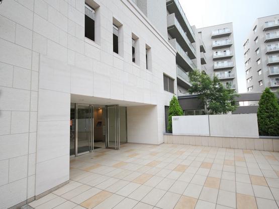 グレンパーク駒場　エントランス