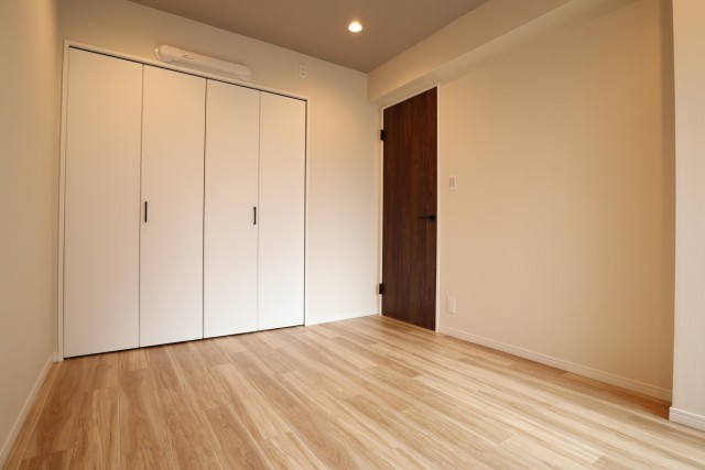 田町東豊エステート 洋室１