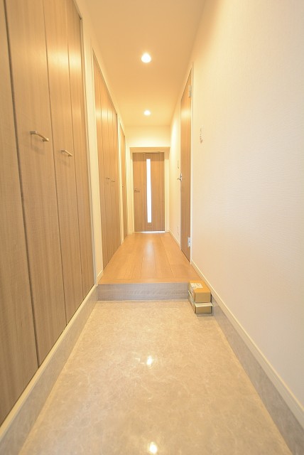 日商岩井南烏山マンション 玄関