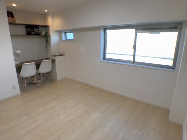 クレセントマンション 洋室①