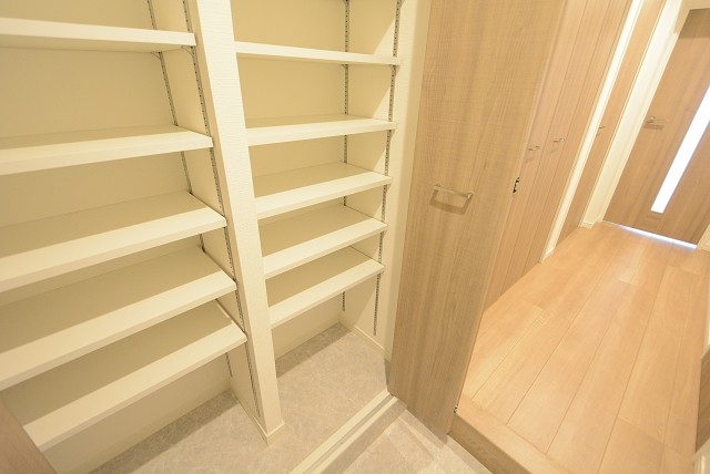 日商岩井南烏山マンション 玄関