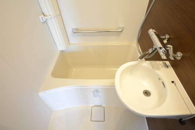 ユニーブル新宿西 浴室