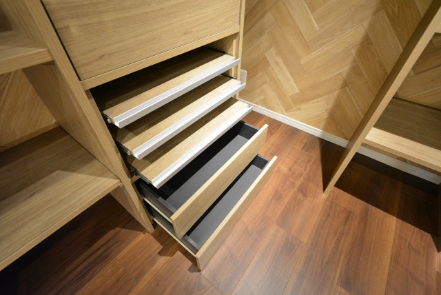 ブロードウェイ 洋室2