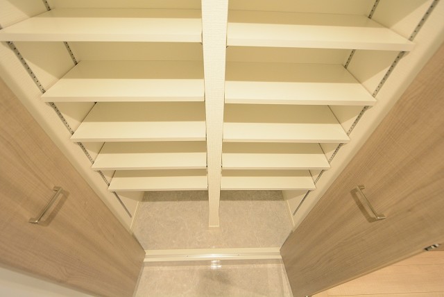 日商岩井南烏山マンション 玄関