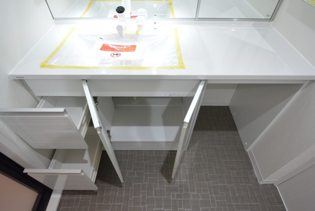 ブロードウェイ 洗面室