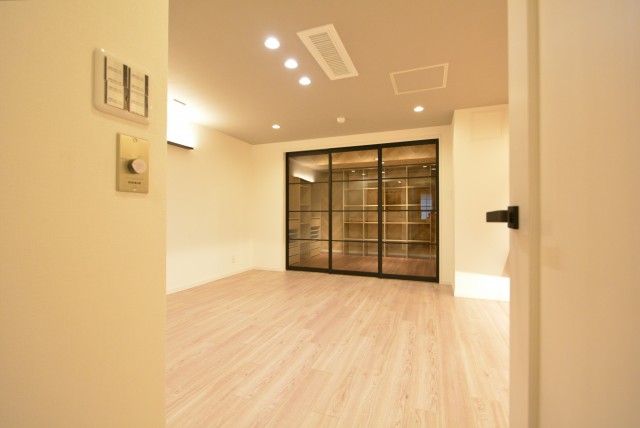 ブロードウェイ 洋室2