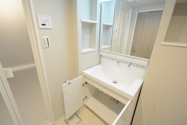 日商岩井南烏山マンション 洗面