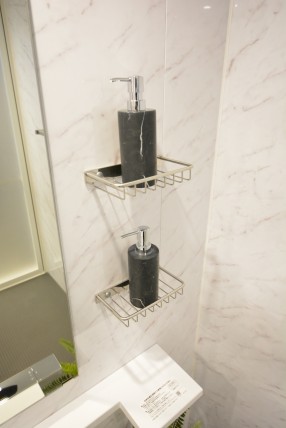 ブロードウェイ 浴室