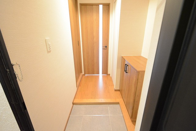 秀和代官山レジデンス　玄関