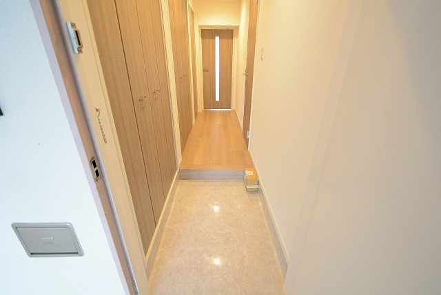 日商岩井南烏山マンション 玄関