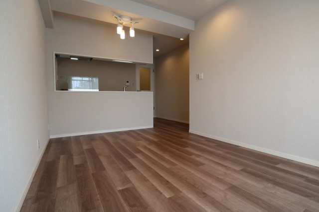 エンゼルハイム大井 リビングダイニング