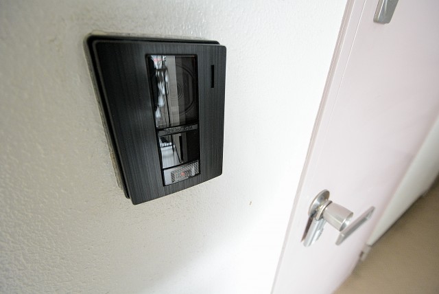 日商岩井南烏山マンション 玄関