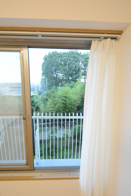 ガーデンハウス 洋室1