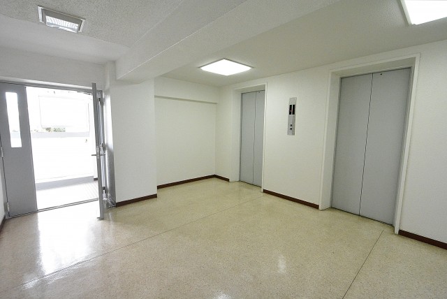 豊栄西荻マンション エレベーター前