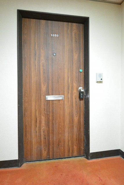 ブロードウェイ 玄関