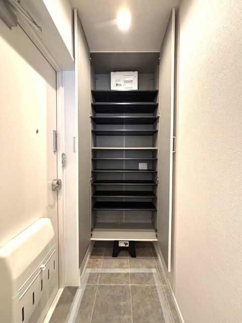 ベルディ早稲田東 玄関廊下