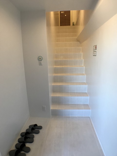 クレセントマンション 玄関