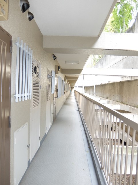 クレール御殿山　共用廊下