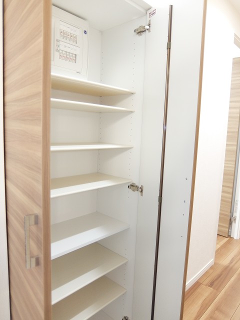 クレール御殿山　シューズボックス