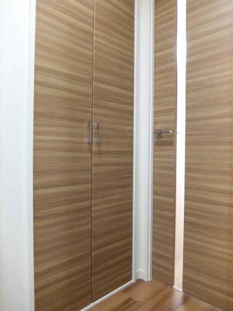 クレール御殿山　洗濯機置き場