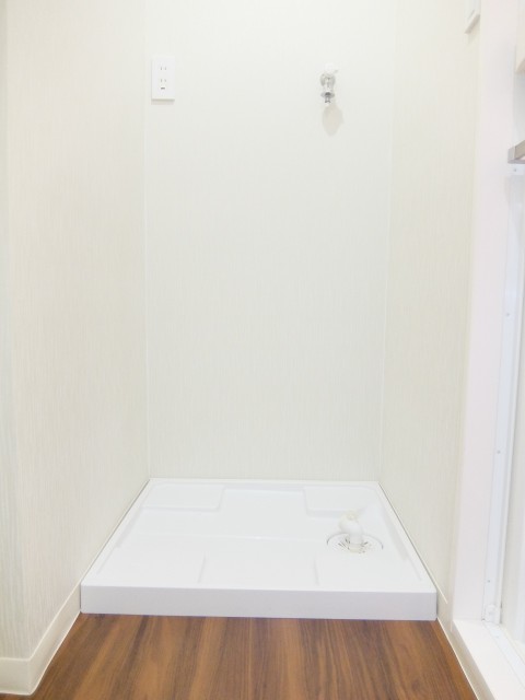 五反田南ハイツ　洗濯機置き場