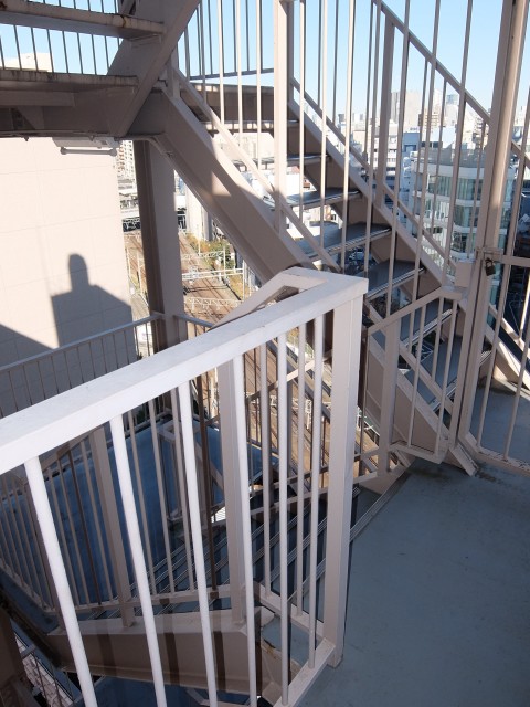 五反田南ハイツ　外階段