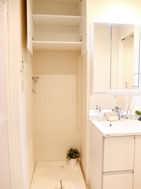 ウエスト経堂マンション　洗濯機置場