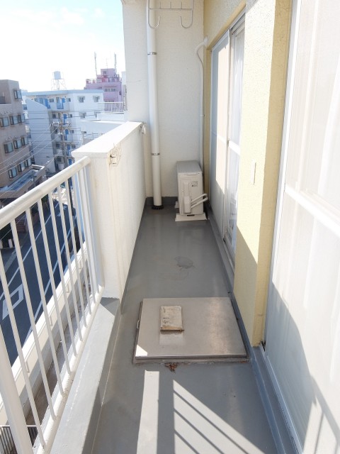 ウエスト経堂マンション　バルコニー