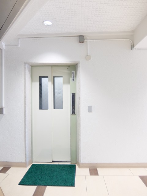 ウエスト経堂マンション　エレベーター