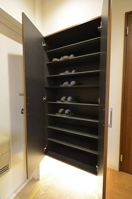 日商岩井豪徳寺マンション　シューズBOX