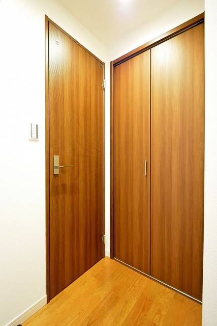 日商岩井豪徳寺マンション　廊下